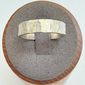 VTG Solid Sterling Silver 925 Hammered Finish Band Ring Size 9.25
